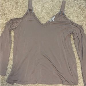 Open shoulder long sleeve top
